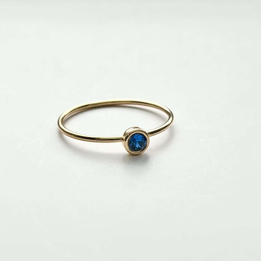 Elegant 14k Gold Filled Ring With Blue Shiny Sparkling Stone